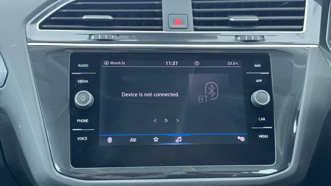 2020 Volkswagen Tiguan 110tsi Life, Automatic, 63489 km, Infotainment System