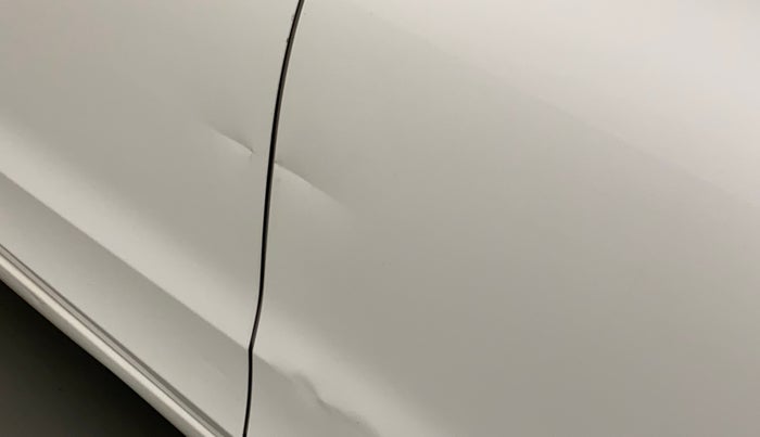 2019 Hyundai Elite i20 SPORTZ PLUS 1.2, Petrol, Manual, 47,575 km, Rear left door - Slightly dented
