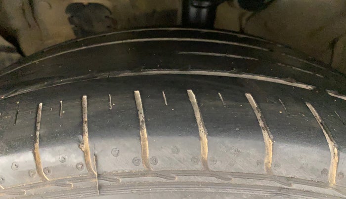 2019 KIA SELTOS GTK 1.4 PETROL, Petrol, Manual, 1,15,048 km, Left Front Tyre Tread