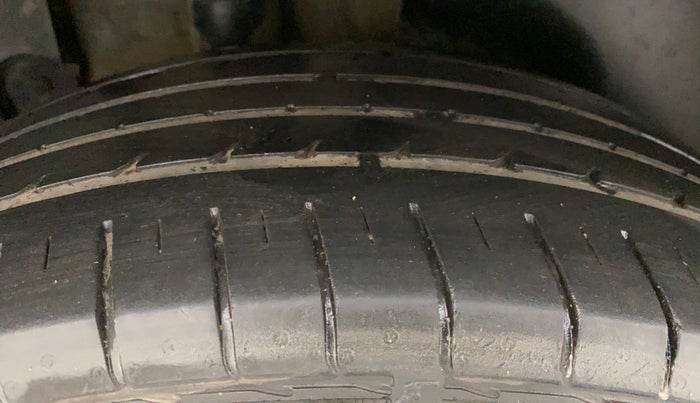 2019 KIA SELTOS GTK 1.4 PETROL, Petrol, Manual, 1,15,048 km, Right Rear Tyre Tread