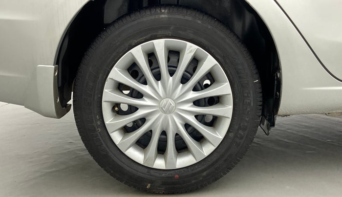 2015 Maruti Ciaz VDI+ SHVS, Diesel, Manual, 1,21,686 km, Right Rear Wheel