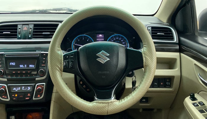 2015 Maruti Ciaz VDI+ SHVS, Diesel, Manual, 1,21,686 km, Steering Wheel Close Up