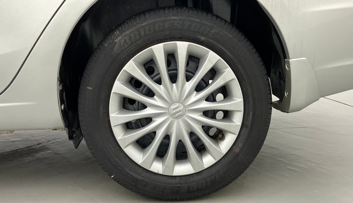 2015 Maruti Ciaz VDI+ SHVS, Diesel, Manual, 1,21,686 km, Left Rear Wheel