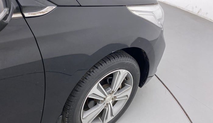 2019 Hyundai Verna 1.6 VTVT SX, Petrol, Manual, 29,095 km, Right fender - Minor scratches