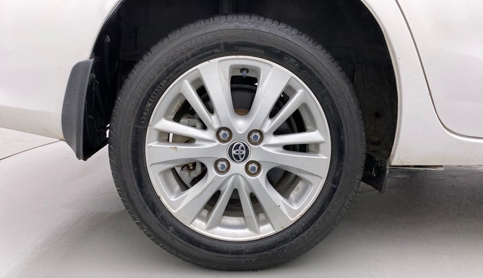 2018 Toyota YARIS V CVT, Petrol, Automatic, 27,748 km, Right Rear Wheel