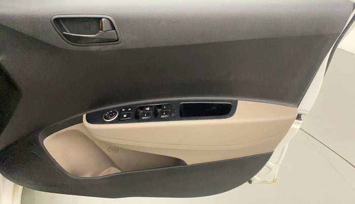 2018 Hyundai Grand i10 MAGNA 1.2 KAPPA VTVT, Petrol, Manual, 45,213 km, Driver Side Door Panels Control