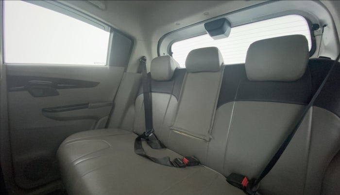 2016 Mahindra Kuv100 K8 D 6 STR, Diesel, Manual, 31,976 km, Right Side Rear Door Cabin View