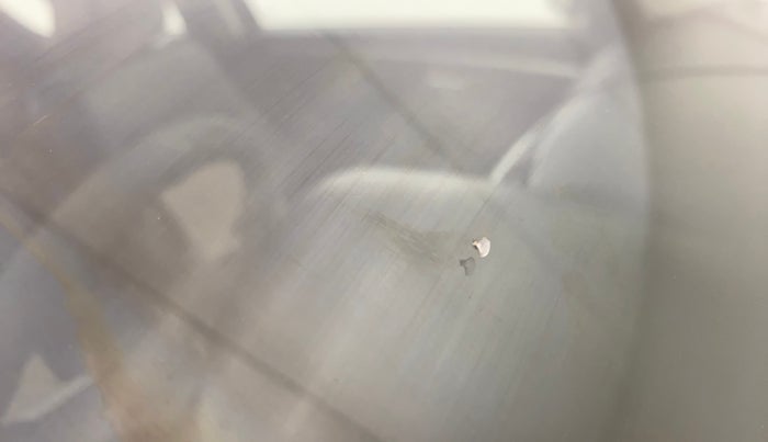 2015 Maruti Swift VXI, Petrol, Manual, 40,861 km, Front windshield - Minor spot on windshield