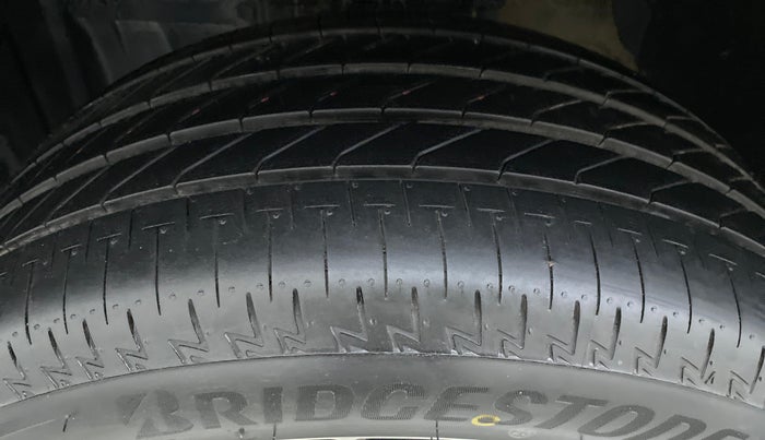 2021 Maruti Vitara Brezza VXI, Petrol, Manual, 24,390 km, Left Front Tyre Tread