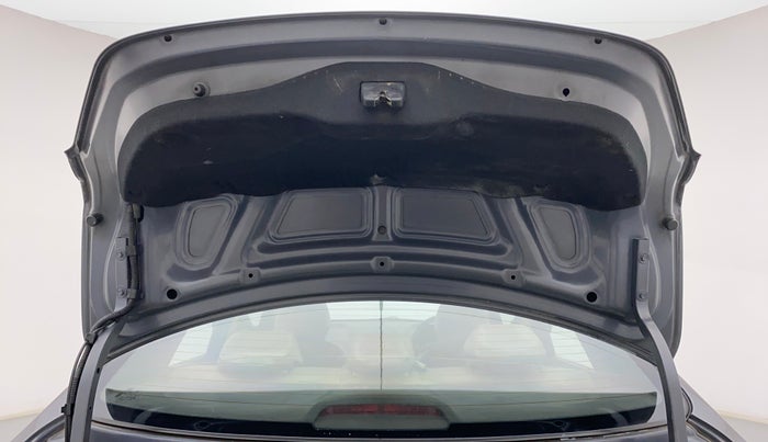 2012 Hyundai Verna FLUIDIC 1.6 VTVT SX, CNG, Manual, 1,00,672 km, Boot Door Open