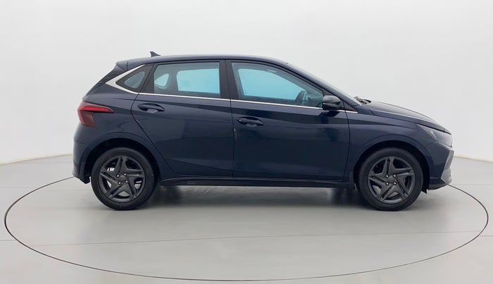 2021 Hyundai NEW I20 SPORTZ 1.2 MT, Petrol, Manual, 28,512 km, Right Side View