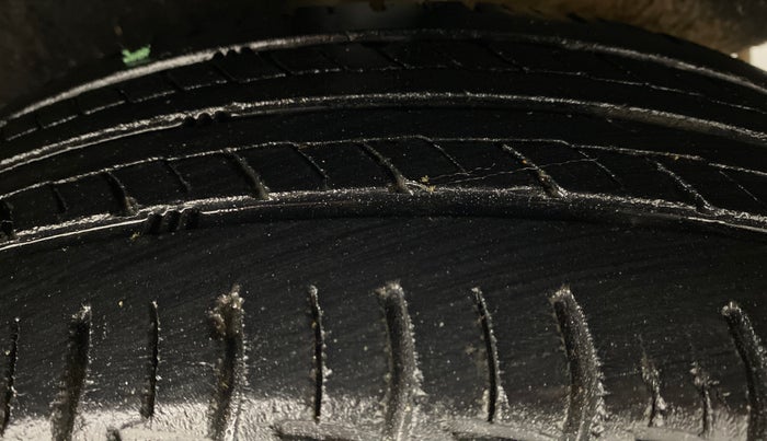 2016 Maruti Baleno DELTA 1.2 K12, Petrol, Manual, 83,178 km, Left Rear Tyre Tread