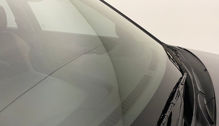 2017 Maruti Vitara Brezza ZDI PLUS, Diesel, Manual, 59,414 km, Front windshield - Minor spot on windshield
