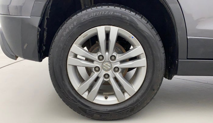 2017 Maruti Vitara Brezza ZDI PLUS, Diesel, Manual, 59,414 km, Right Rear Wheel