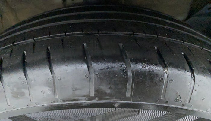 2020 KIA SELTOS HTK PLUS 1.5 DIESEL, Diesel, Manual, 44,414 km, Right Front Tyre Tread