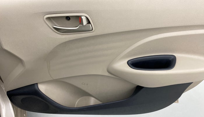 2018 Hyundai NEW SANTRO SPORTZ 1.1, Petrol, Manual, 38,019 km, Driver Side Door Panels Control