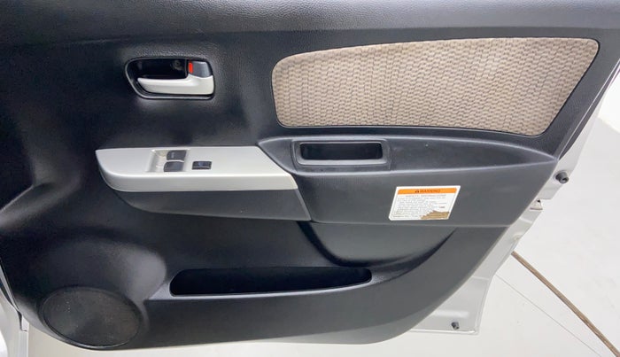 2013 Maruti Wagon R 1.0 LXI CNG, CNG, Manual, 36,469 km, Driver Side Door Panels Controls