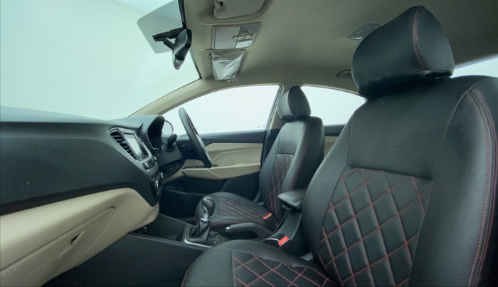 2019 Hyundai Verna 1.6 SX VTVT, Petrol, Manual, 34,666 km, Right Side Front Door Cabin