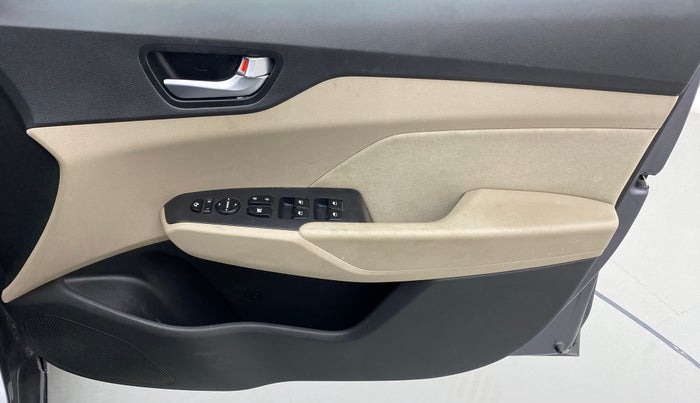 2019 Hyundai Verna 1.6 SX VTVT, Petrol, Manual, 34,666 km, Driver Side Door Panels Control