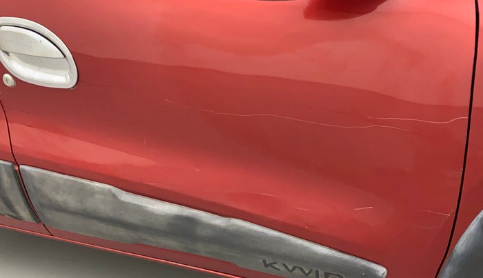 2016 Renault Kwid RXT 1.0, Petrol, Manual, 79,245 km, Driver-side door - Slightly dented