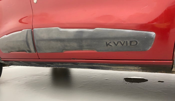 2016 Renault Kwid RXT 1.0, Petrol, Manual, 79,245 km, Right running board - Paint is slightly faded
