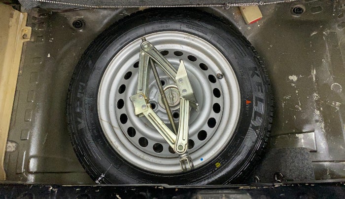2012 Honda Brio EX MT, Petrol, Manual, 87,821 km, Dicky (Boot door) - Tool missing