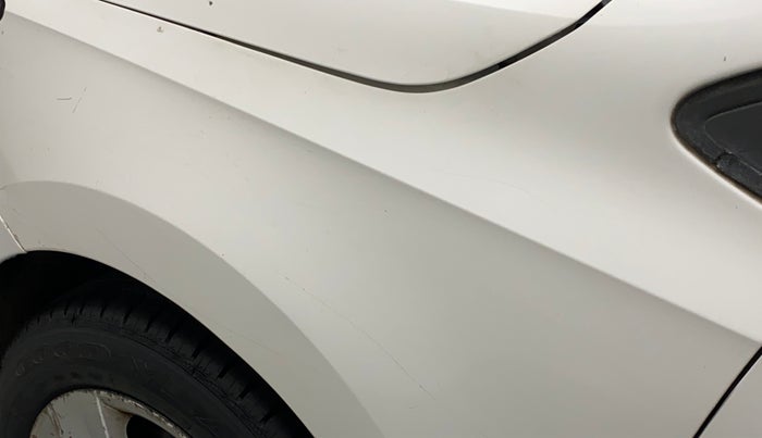 2017 Skoda Rapid AMBITION 1.5 TDI, Diesel, Manual, 1,23,383 km, Left fender - Slightly dented