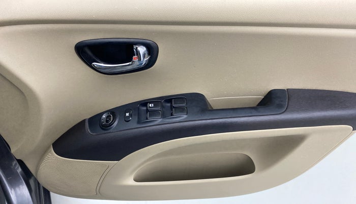 2012 Hyundai i10 SPORTZ 1.2 KAPPA2, Petrol, Manual, 54,812 km, Driver Side Door Panels Control