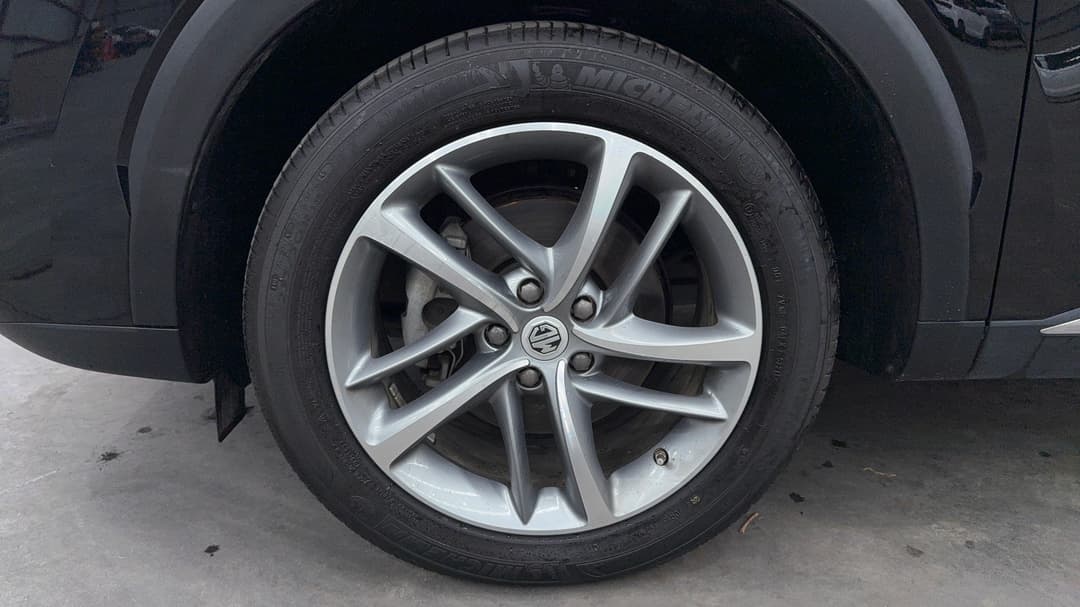 2022 MG HS Essence, Automatic, 68857 km, Left Front Wheel