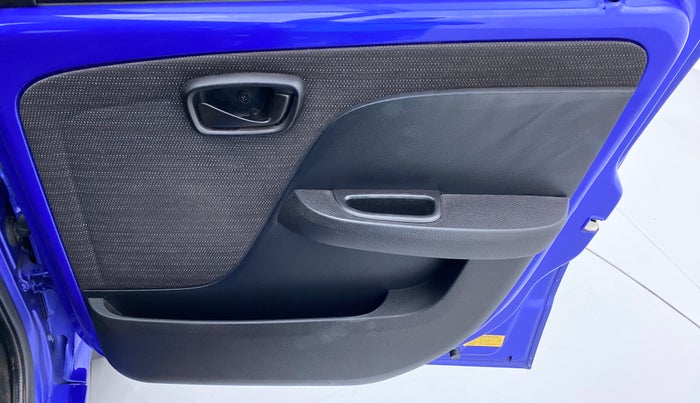 2015 Tata Nano XT TWIST, Petrol, Manual, 45,231 km, Driver Side Door Panels Control