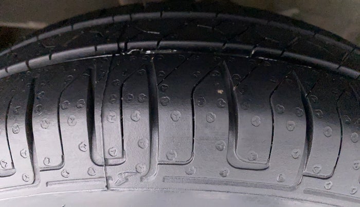 2015 Nissan Micra Active XV, Petrol, Manual, 51,749 km, Right Rear Tyre Tread