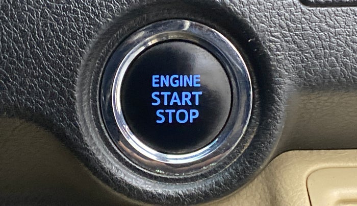 2015 Toyota Camry 2.5 AT, Petrol, Automatic, 66,402 km, Keyless Start/ Stop Button