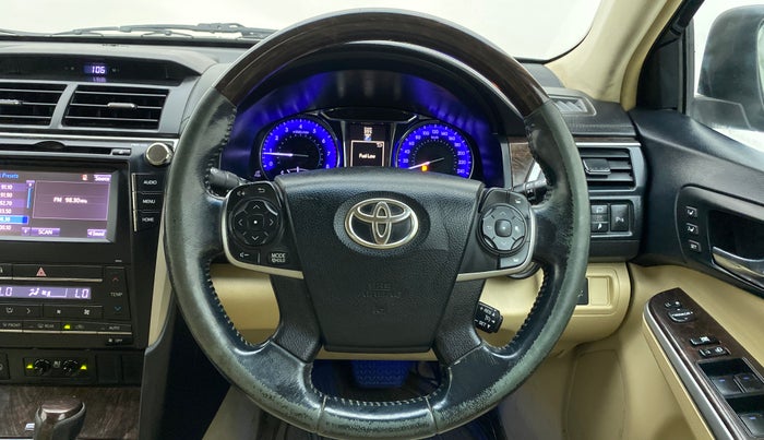 2015 Toyota Camry 2.5 AT, Petrol, Automatic, 66,402 km, Steering Wheel Close Up