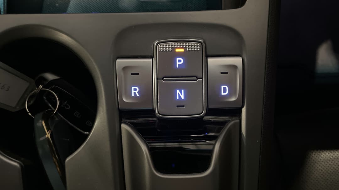 2022 Hyundai Kona Highlander Elec Ttr Ext Range, Automatic, 48712 km, Gear Lever 