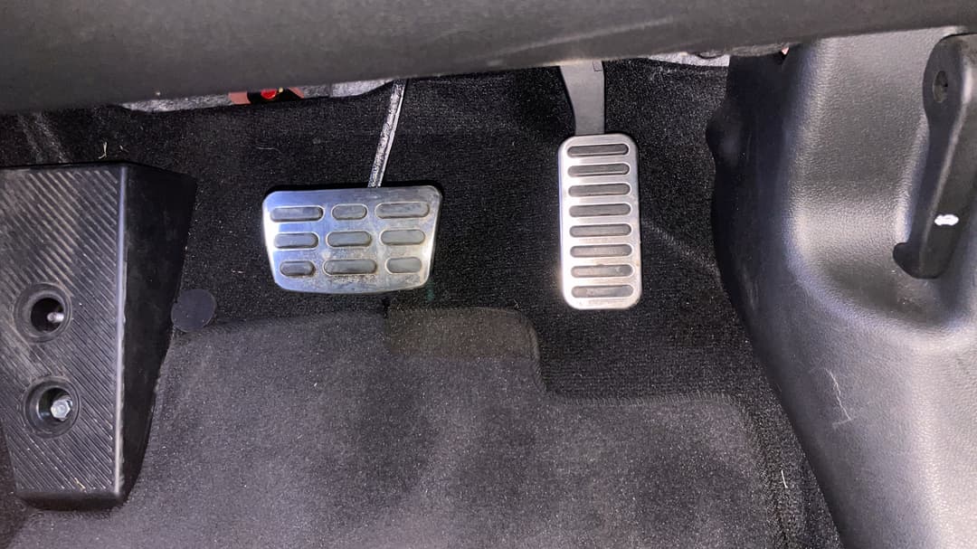 2022 Hyundai Kona Highlander Elec Ttr Ext Range, Automatic, 48712 km, Pedals and Footmat