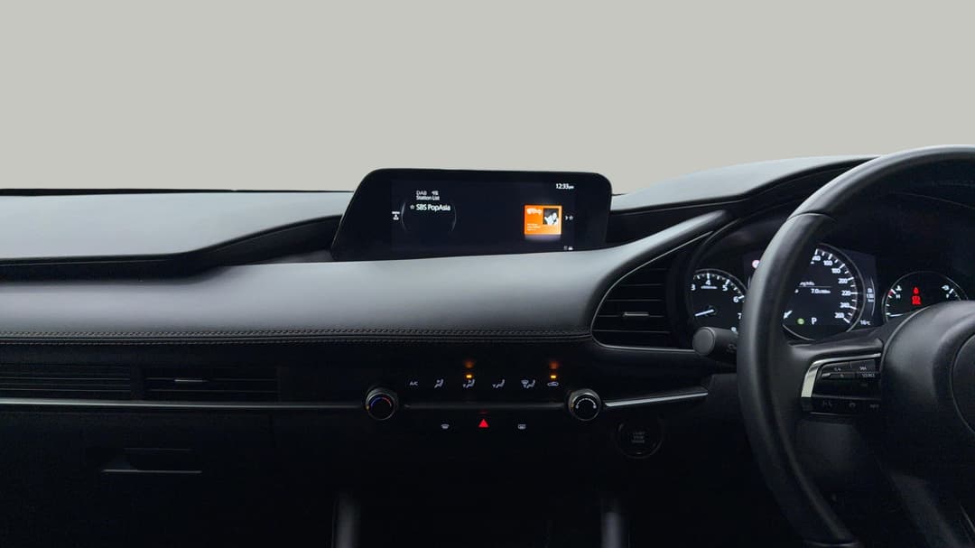 2025 Mazda 3 G20 Pure, Automatic, 25080 km, Center Console