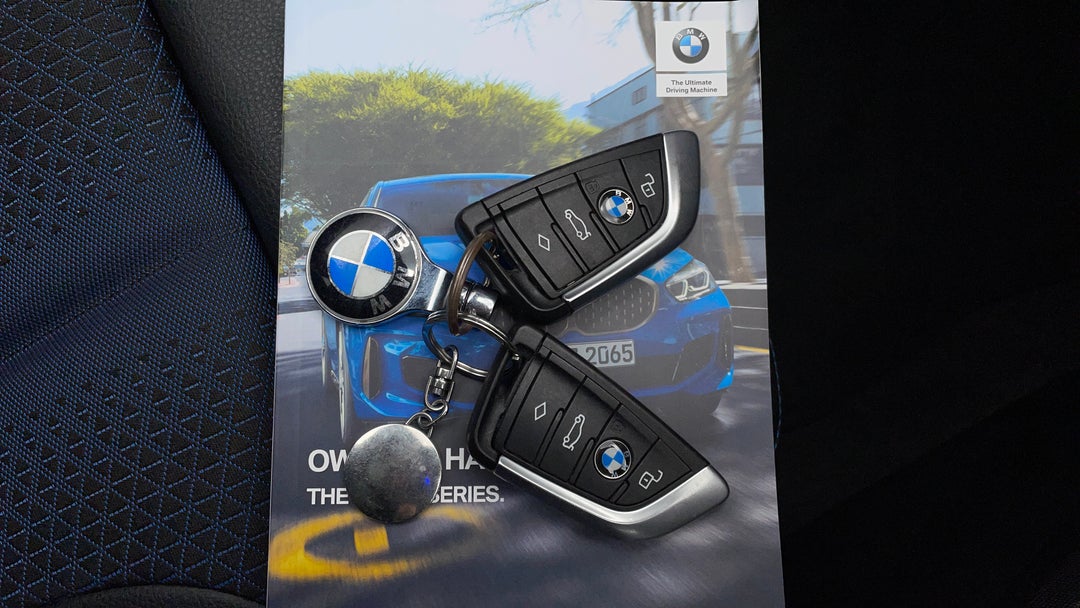 2021 BMW 1 18i M Sport, Automatic, 59213 km, Key Close-up