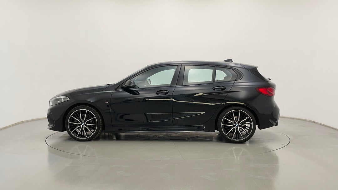 2021 BMW 1 18i M Sport, Automatic, 59213 km, Left Side View