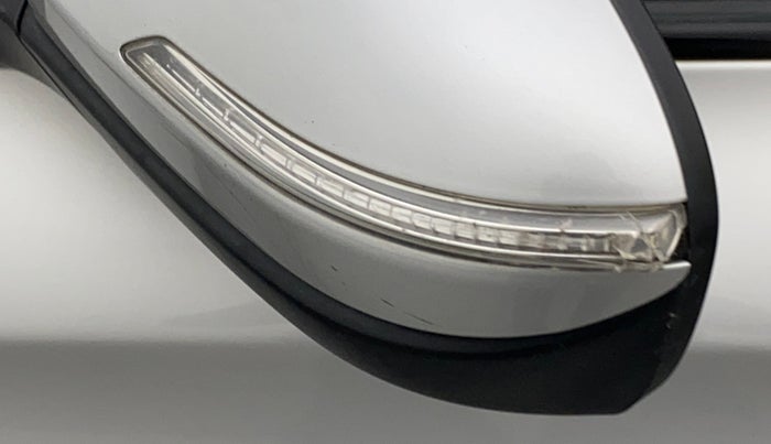 2016 Hyundai Elite i20 SPORTZ 1.2, Petrol, Manual, 29,872 km, Left rear-view mirror - Indicator light not working