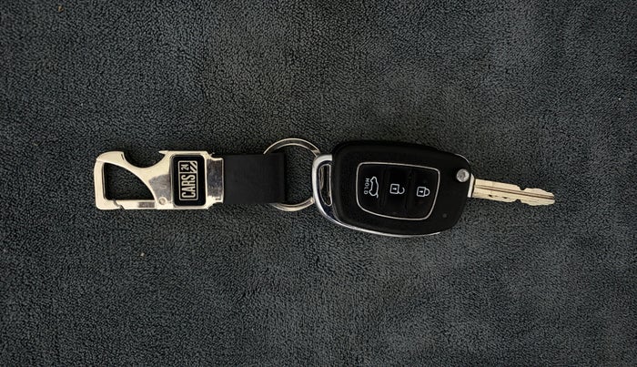 2016 Hyundai Elite i20 SPORTZ 1.2, Petrol, Manual, 29,872 km, Key Close Up