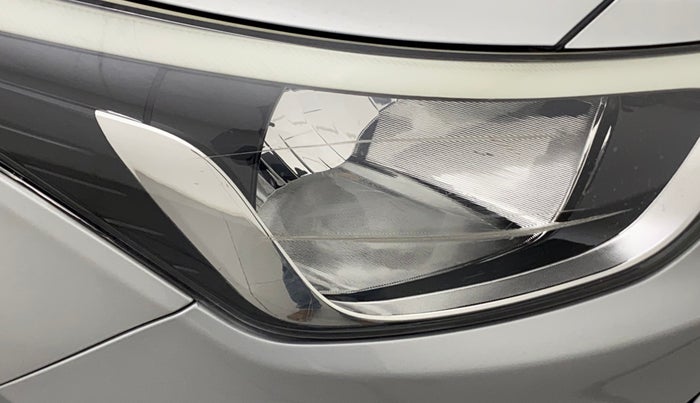 2016 Hyundai Elite i20 SPORTZ 1.2, Petrol, Manual, 29,872 km, Right headlight - Minor scratches
