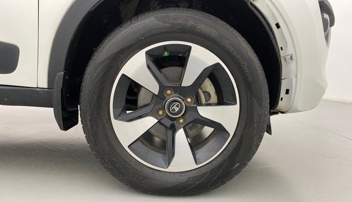 2018 Tata NEXON XZA+ 1.5, Diesel, Automatic, 74,220 km, Right Front Wheel
