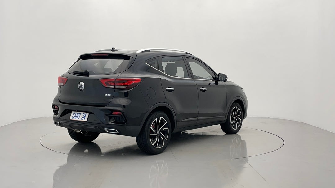 Right Back Diagonal (45- Degree) View