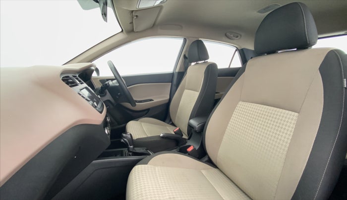 2019 Hyundai Elite i20 1.2  ASTA (O) CVT, Petrol, Automatic, 26,175 km, Right Side Front Door Cabin