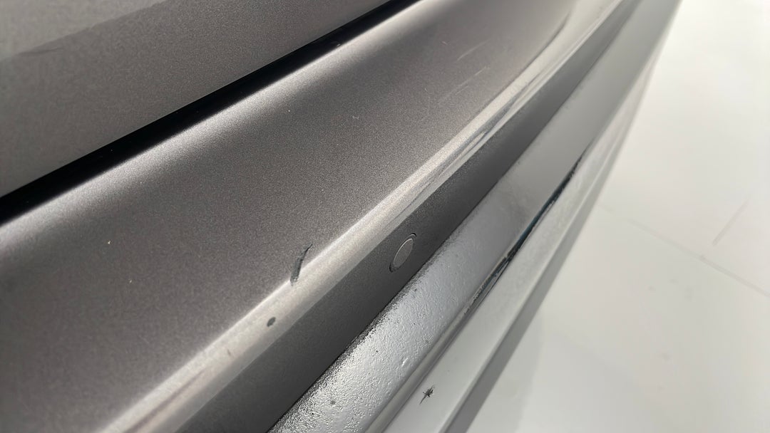 Bumper Rear Scratch