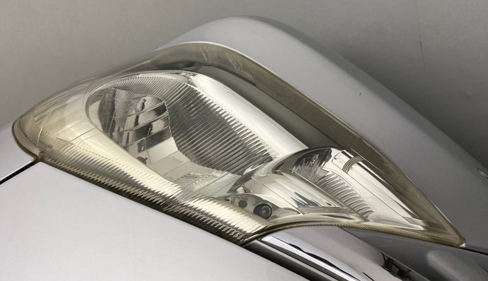 2011 Toyota Etios Liva VX, Petrol, Manual, 40,697 km, Left headlight - Faded