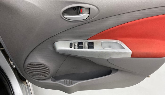 2011 Toyota Etios Liva VX, Petrol, Manual, 40,697 km, Driver Side Door Panels Control