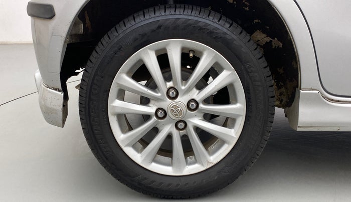 2011 Toyota Etios Liva VX, Petrol, Manual, 40,697 km, Right Rear Wheel