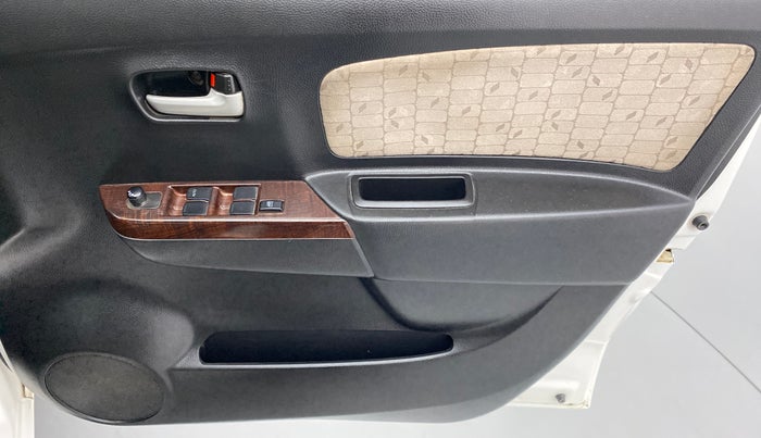 2014 Maruti Wagon R 1.0 VXI, Petrol, Manual, 49,916 km, Driver Side Door Panels Control