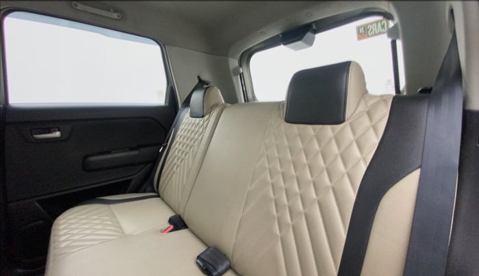 2019 Maruti New Wagon-R VXI (O) 1.0 AMT , Petrol, Automatic, 36,634 km, Right Side Rear Door Cabin